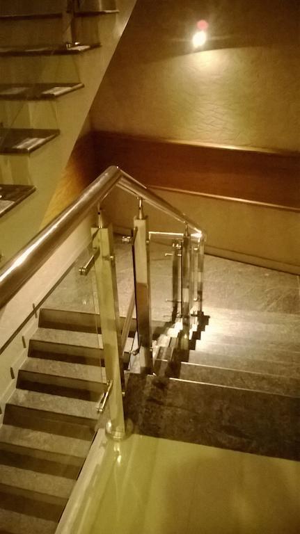 Holiday Hill Hotel & Suites Салтэн-Батери Экстерьер фото