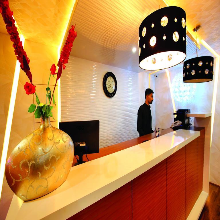 Holiday Hill Hotel & Suites Салтэн-Батери Экстерьер фото